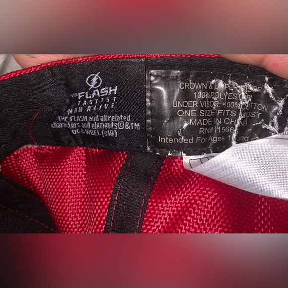 DC The Flash Logo Snapback Hat - Picture 9 of 11